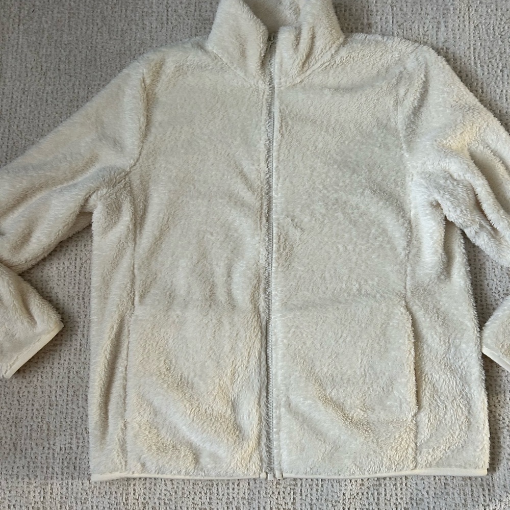 Uniqlo Cream Fleece Women's Sweater